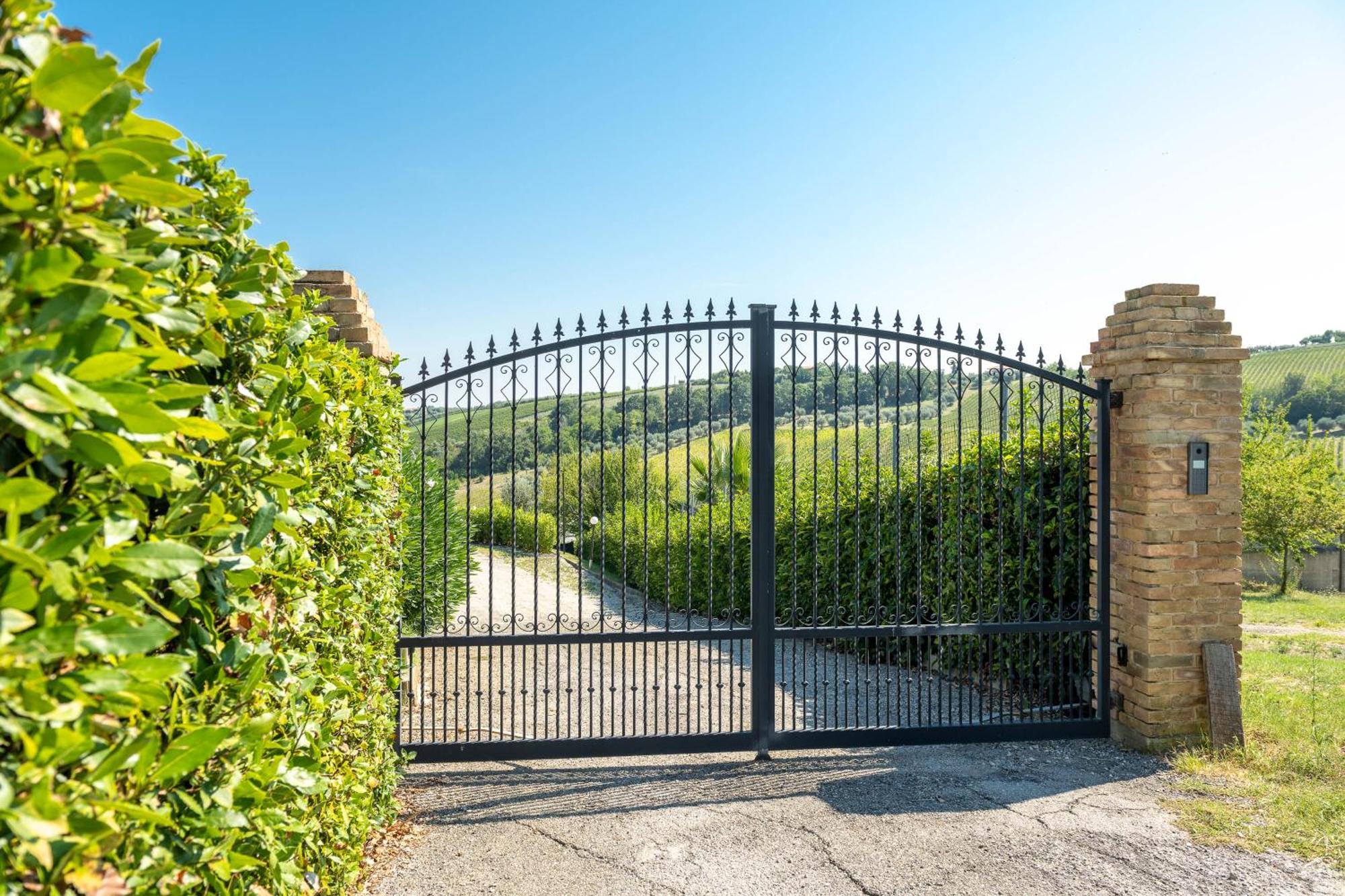 Villa Iulia - Vibra Controguerra Bagian luar foto
