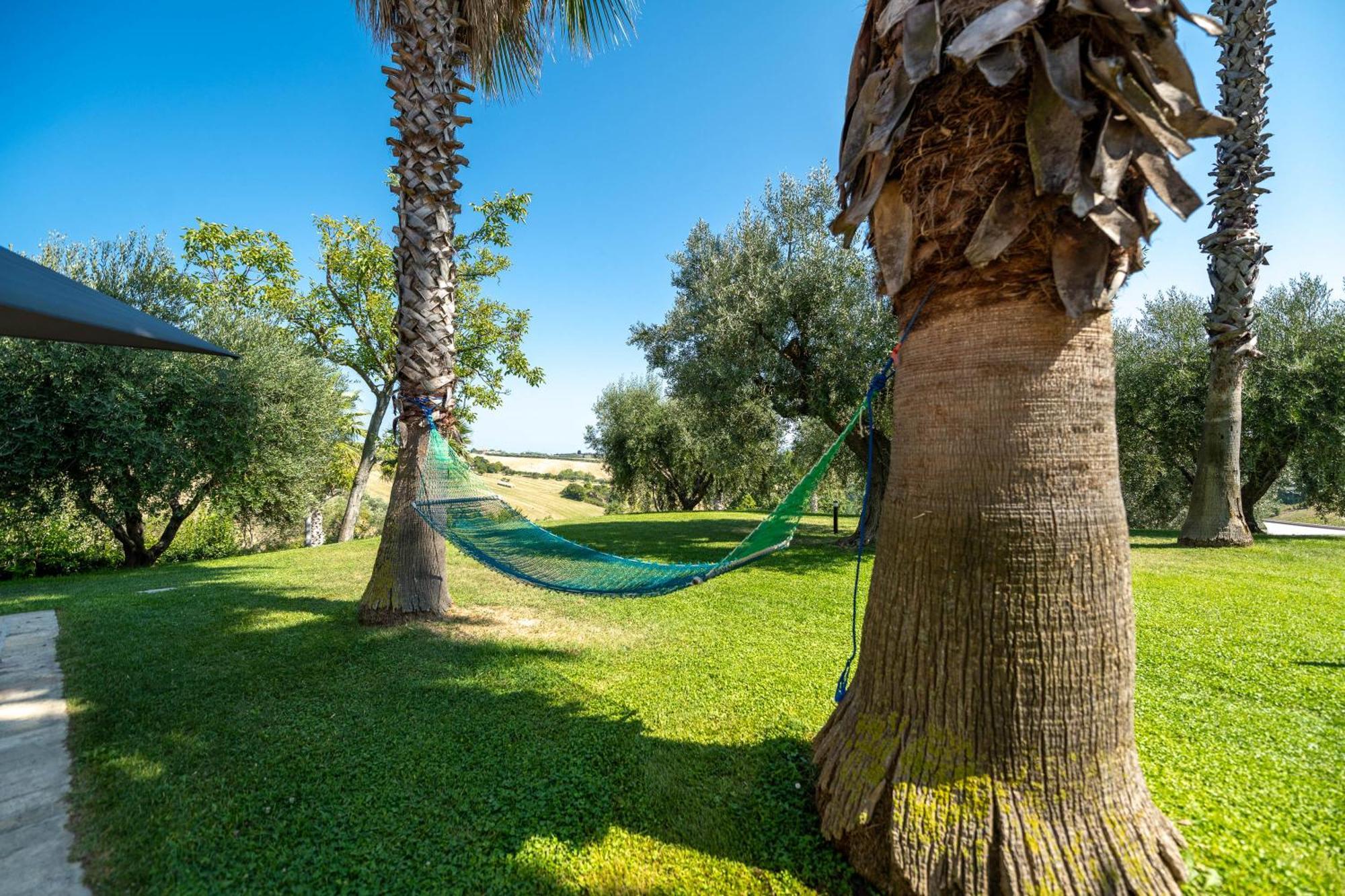 Villa Iulia - Vibra Controguerra Bagian luar foto