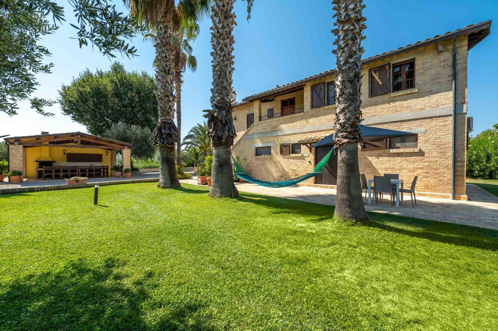 Villa Iulia - Vibra Controguerra Bagian luar foto